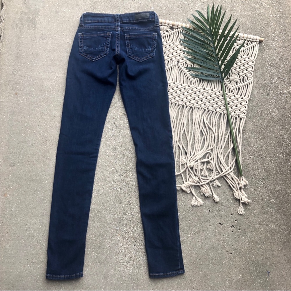 Daytrip Skinny Jeans Size 23 - Picture 5 of 6